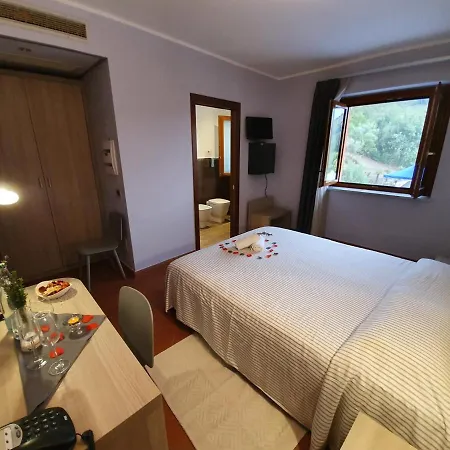 San Nicola - Restaurant And Wellness Fitness Hotel Polizzi Generosa