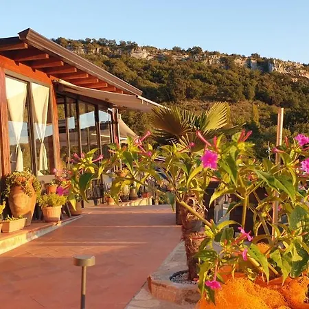 San Nicola - Restaurant And Wellness Fitness Hotel Polizzi Generosa
